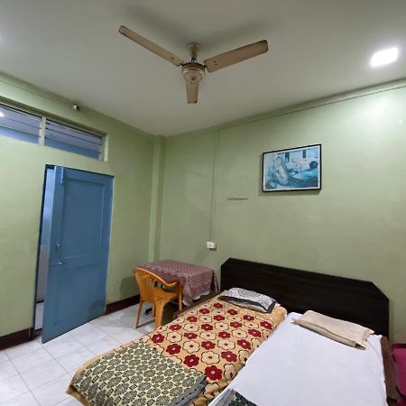 Muktai Lodge Sholapur Exterior foto