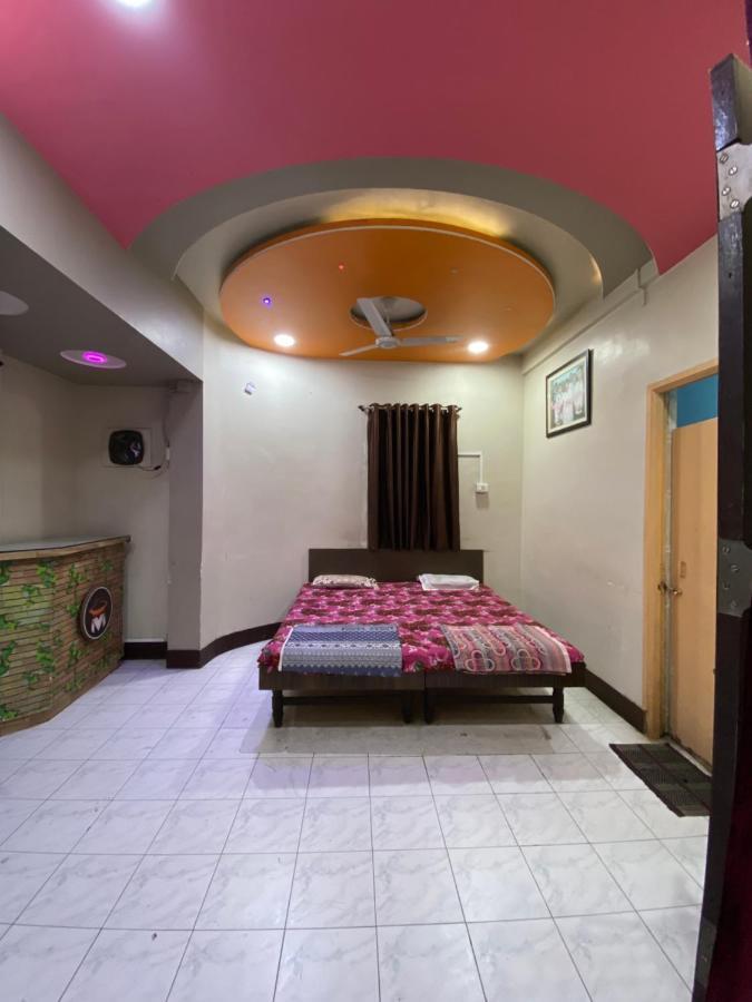 Muktai Lodge Sholapur Exterior foto