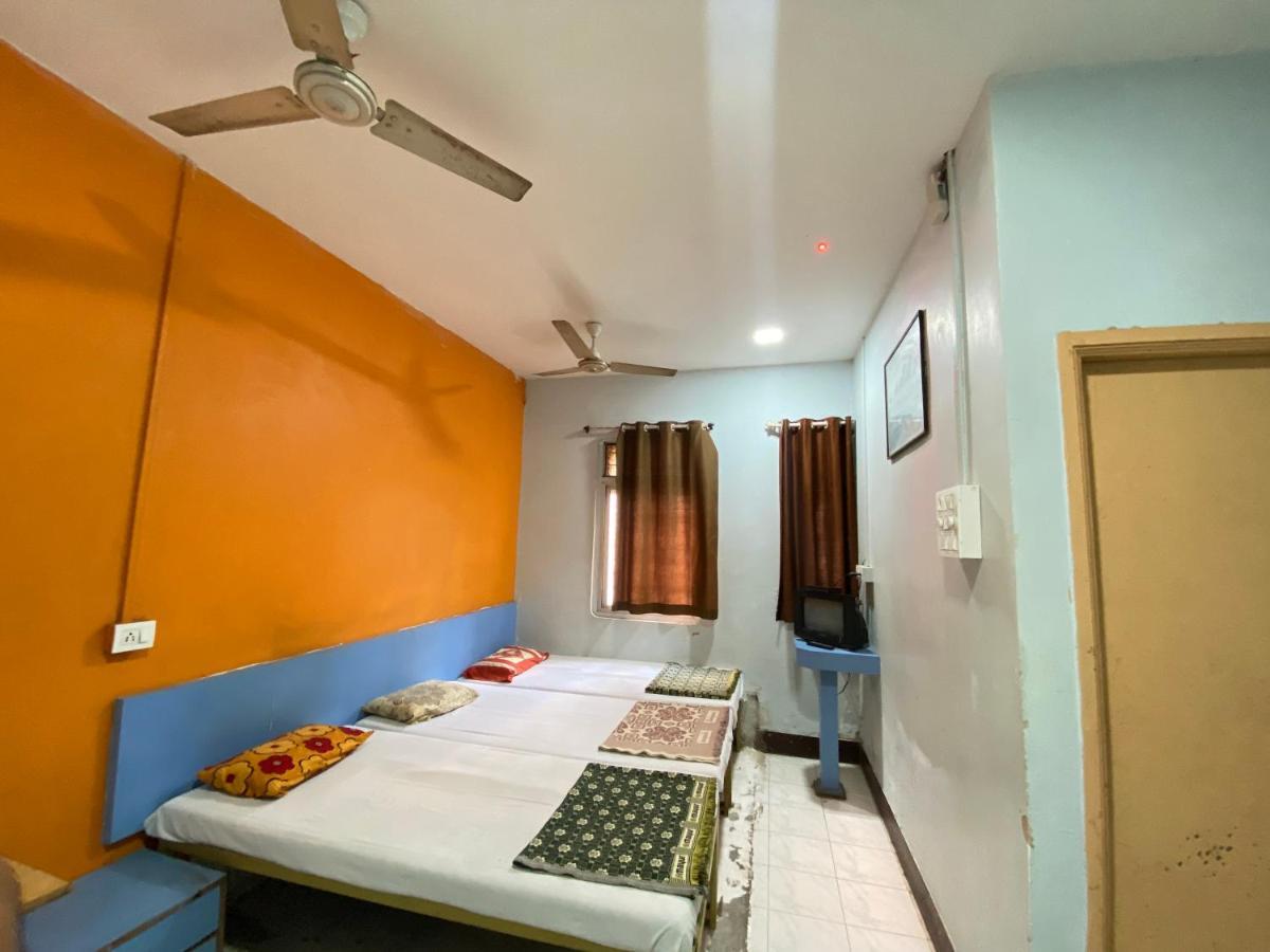 Muktai Lodge Sholapur Exterior foto