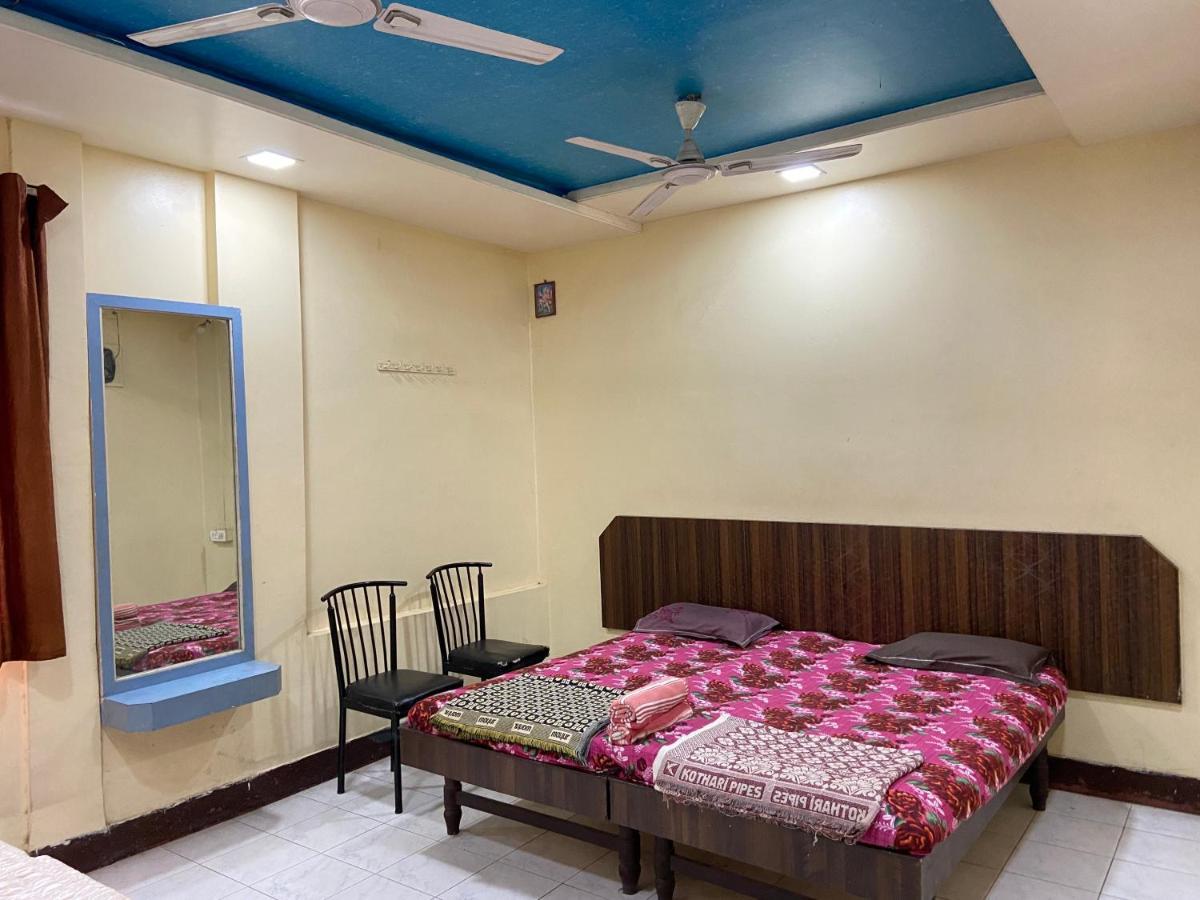 Muktai Lodge Sholapur Exterior foto